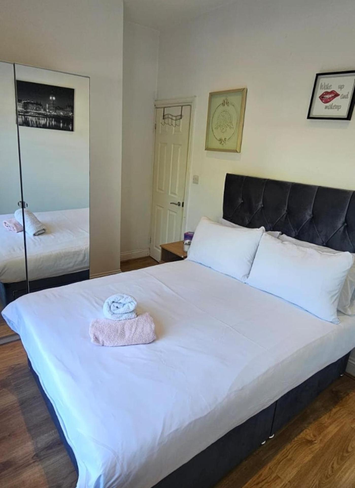 Charm - Moscow Road Apartment